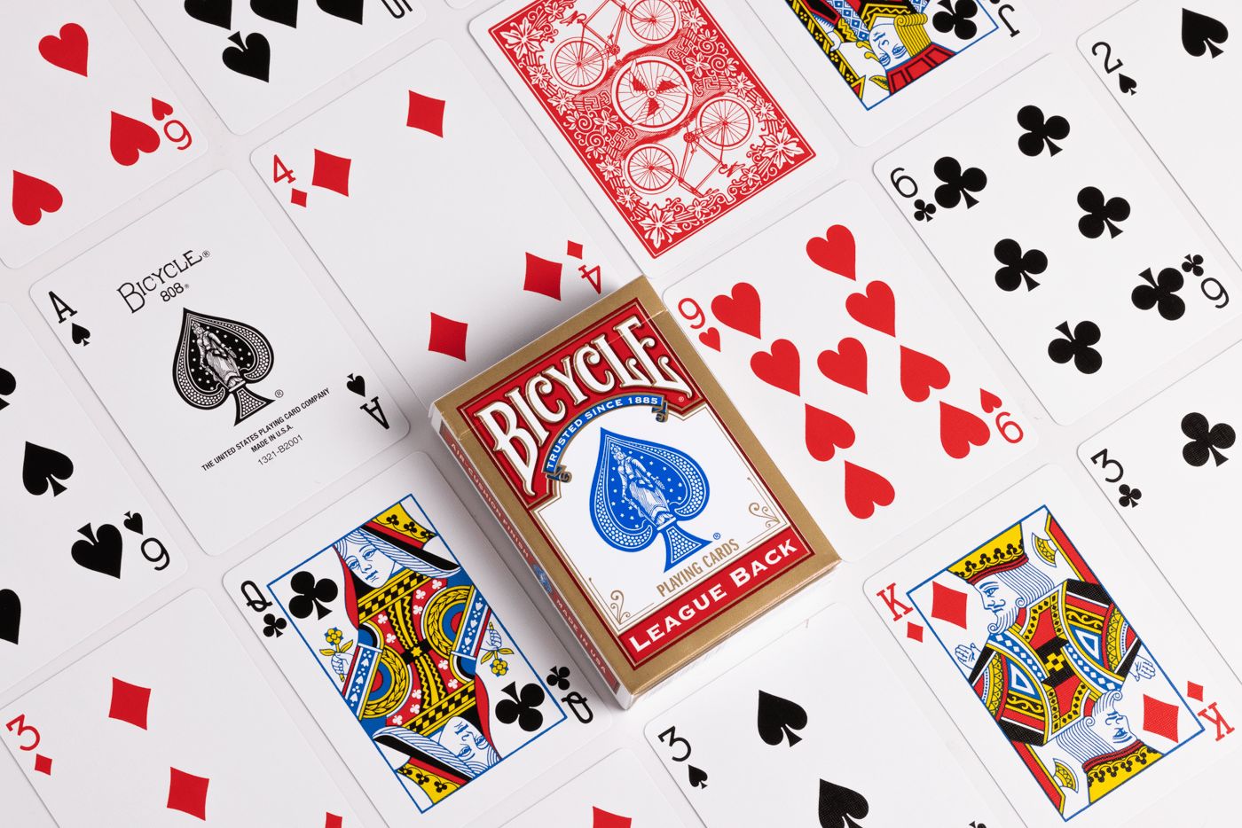 An e-commerce experience for the leader in playing cards