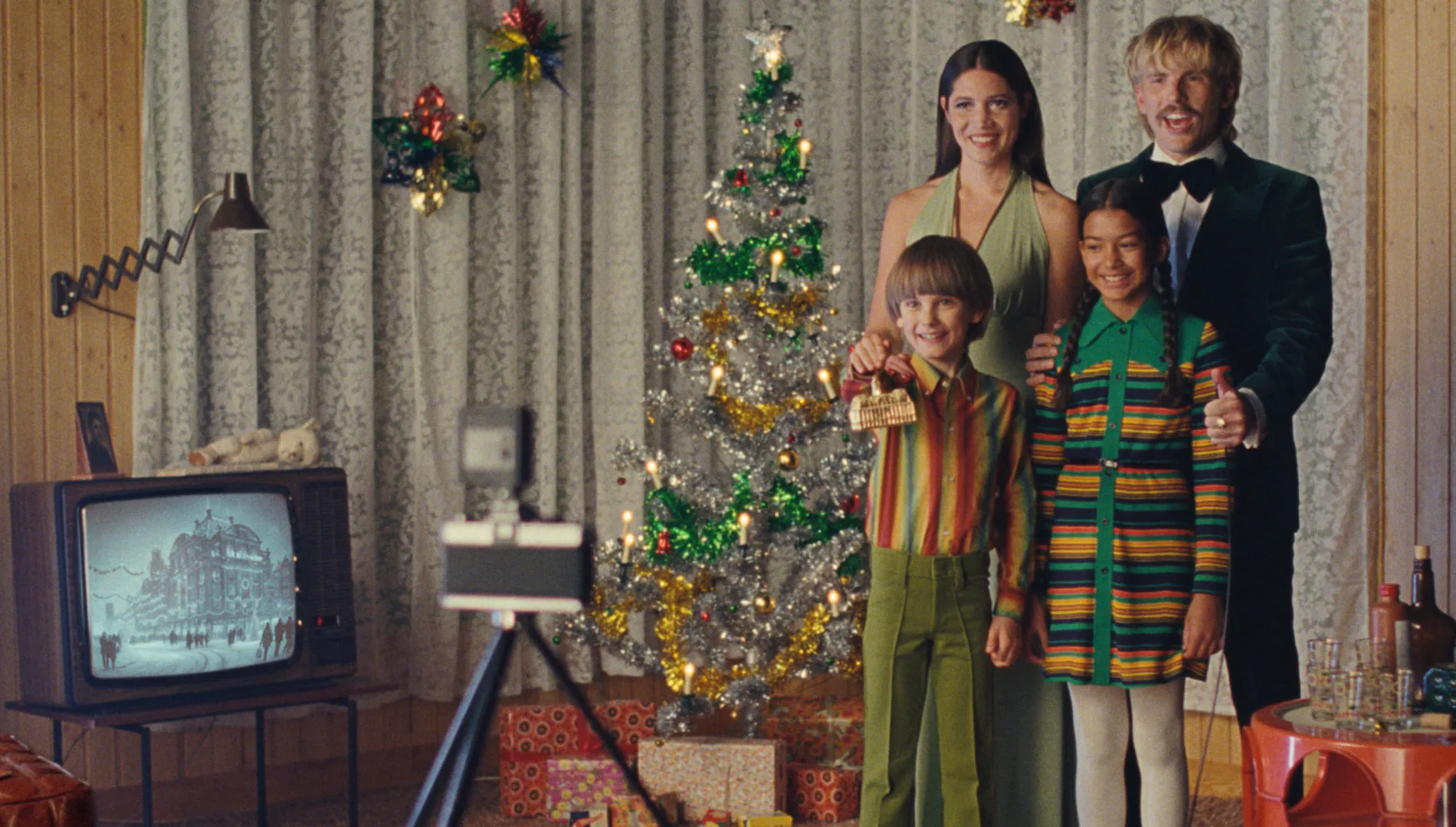 De Bijenkorf’s 155-Year Journey Unfolds in Holiday Campaign